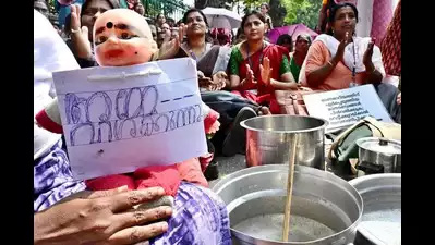 അറിയുക, ആശാവര്‍ക്കര്‍മാര്‍ അടിമകളല്ല