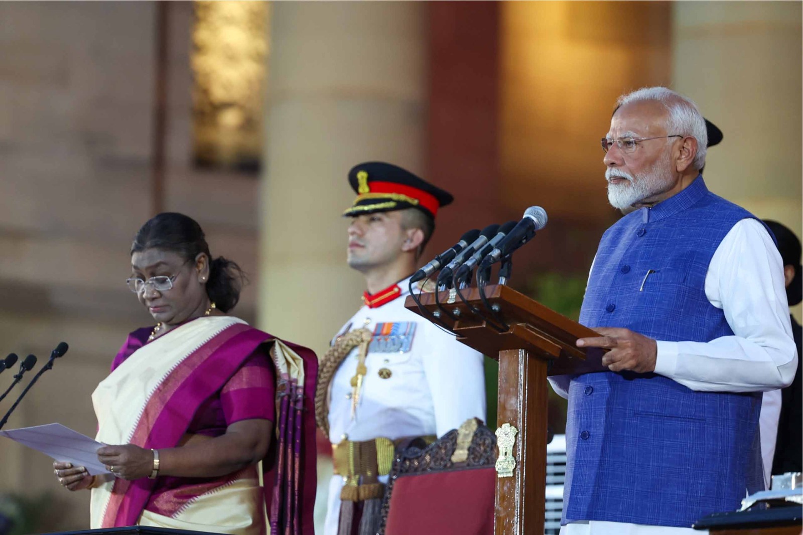 മോദി, പ്രചാരണ രാഷ്ട്രീയത്തിന്റെ രാജാവ്, ഭരണ പരാജയങ്ങളുടെ നായകൻ